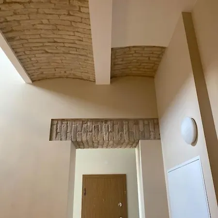 Jaukus Butas Vilniaus Senamiestyje * Вільнюс